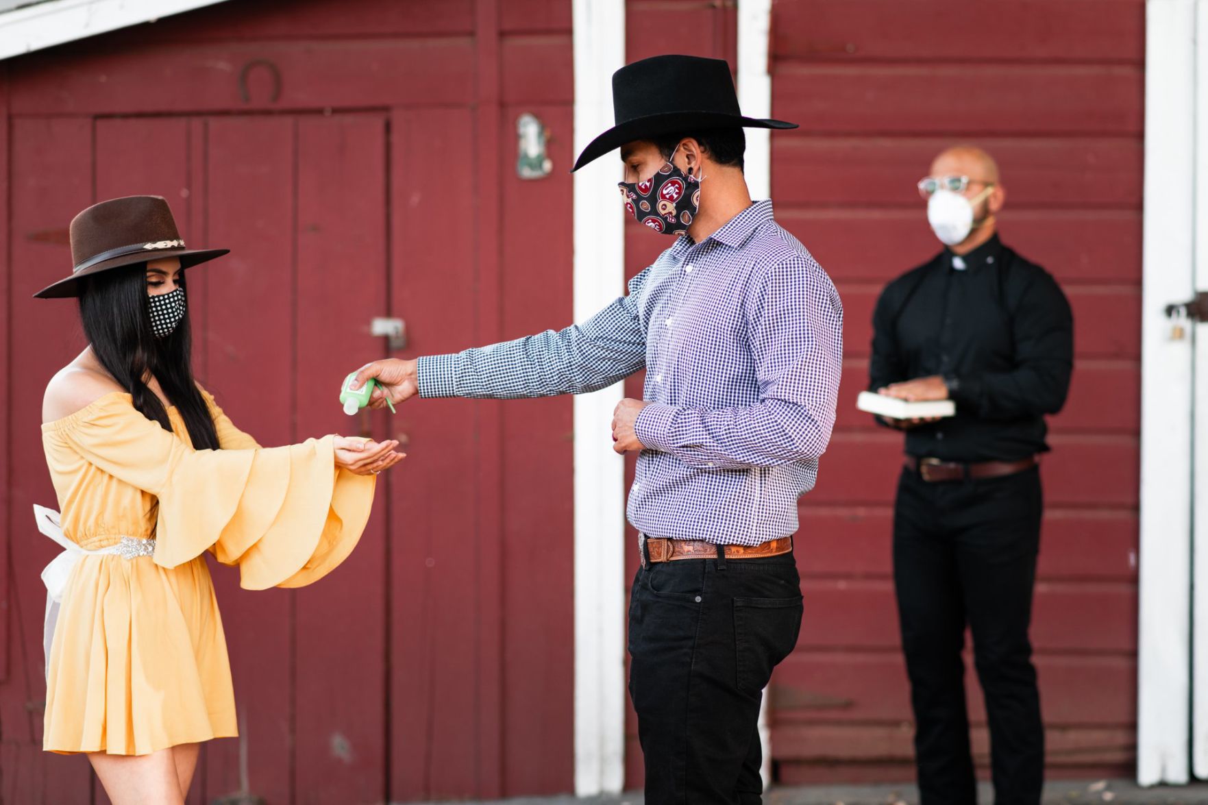 "Paws"-poned wedding
